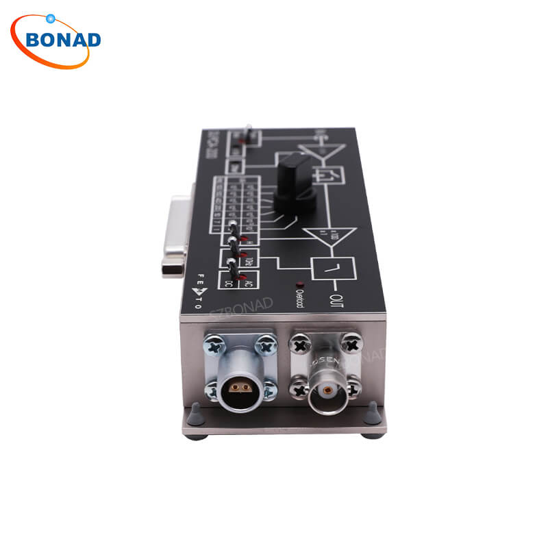 DLPCA-200可(ke)變(bian)增(zeng)益電流放(fang)大器(qi)
